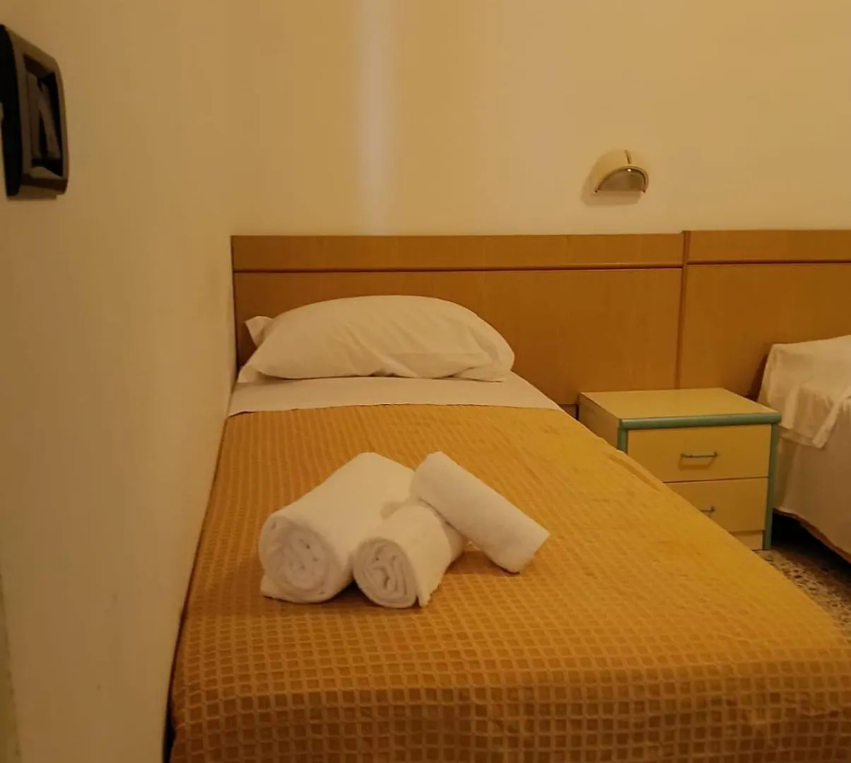 Hotel Sidney Bellaria-Igea Marina 3*,  Italia